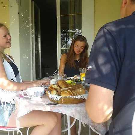 Guest house Aux Roses De L'etang