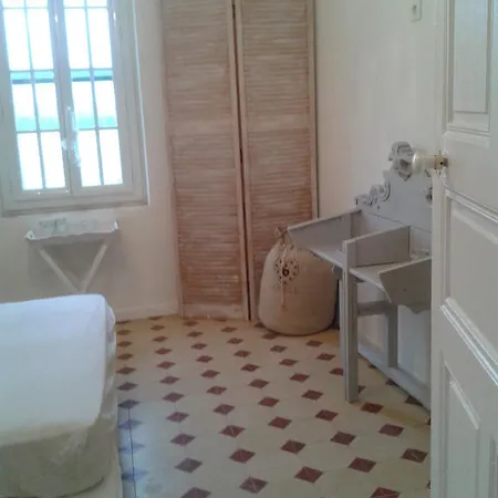 Maison d'hôtes Aux Roses De L'etang