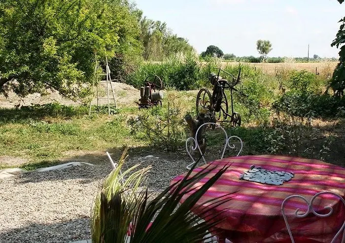 Πανσιόν Aux Roses De L'etang *