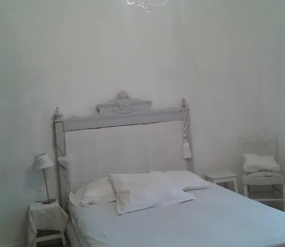 Πανσιόν Aux Roses De L'etang *