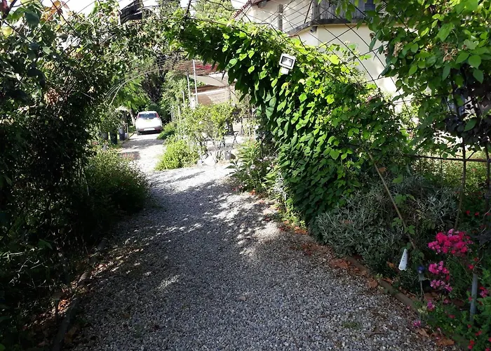 Aux Roses De L'etang Πανσιόν *